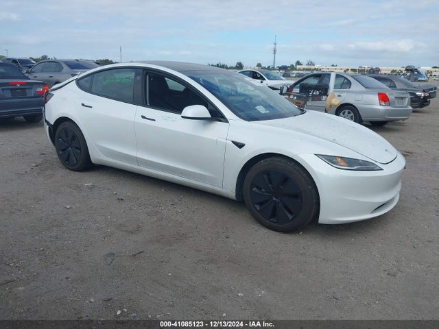 2024 TESLA MODEL 3 5YJ3E1EA8RF743915 Photo 0