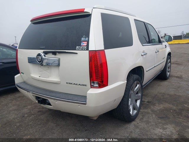 2011 CADILLAC ESCALADE 1GYS4CEFXBR160388 Photo 3