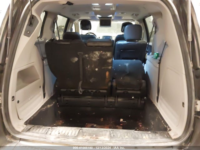 2C4RC1CG2GR150303 Chrysler Town & Country Touring-l Anniversary Edition