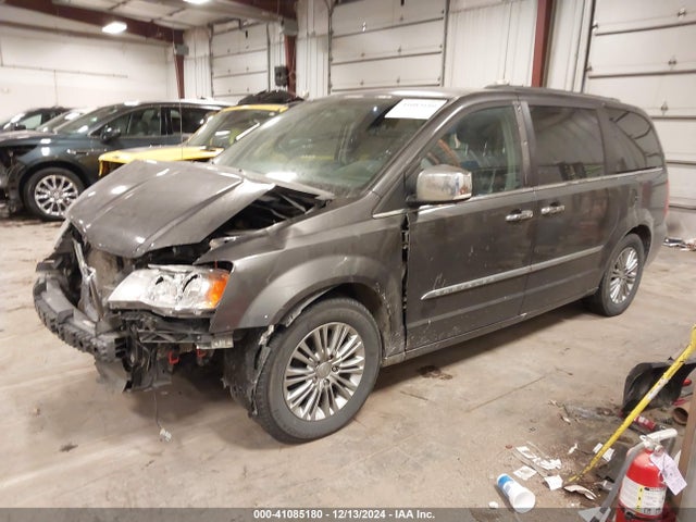 2C4RC1CG2GR150303 Chrysler Town & Country Touring-l Anniversary Edition