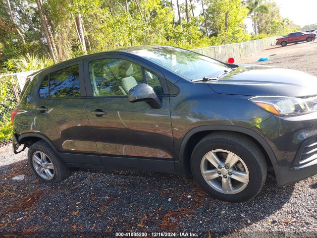 Chevrolet TRAX LS 2019 3GNCJKSB7KL220804 Image 14