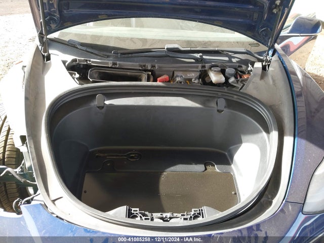 2018 TESLA MODEL 3 5YJ3E1EA2JF075999 Photo 9