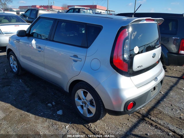 KIA Soul 2018 KNDJN2A2XJ7535587 Image 3
