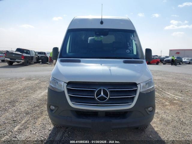 W1Y4DCHY1NT103043 Mercedes-Benz Sprinter 2500 High Roof I4 Diesel