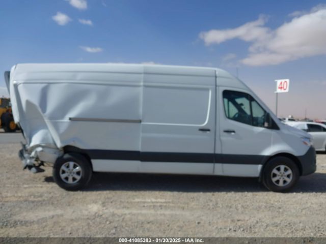 W1Y4DCHY1NT103043 Mercedes-Benz Sprinter 2500 High Roof I4 Diesel