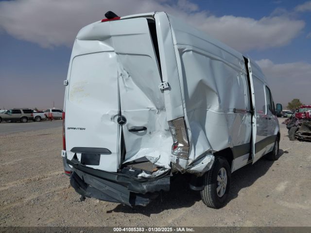 W1Y4DCHY1NT103043 Mercedes-Benz Sprinter 2500 High Roof I4 Diesel