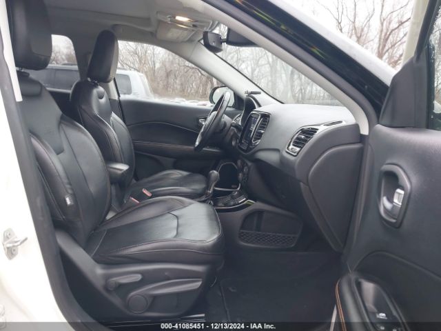 3C4NJDCBXKT682754 Jeep Compass Limited 4x4