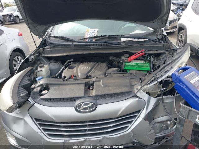 KM8JU3AG2FU962044 Hyundai TUCSON SE