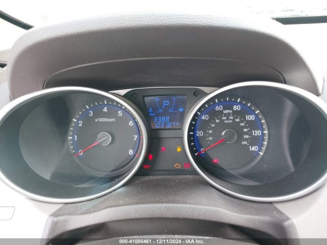 KM8JU3AG2FU962044 Hyundai TUCSON SE