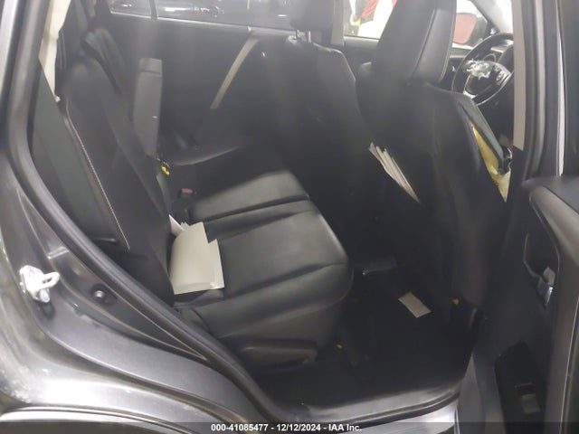 Toyota Rav4 Limited 2018 JTMDFREV3JD245524 Image 8