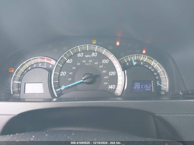 4T1BF1FK0EU731139 Toyota CAMRY SE
