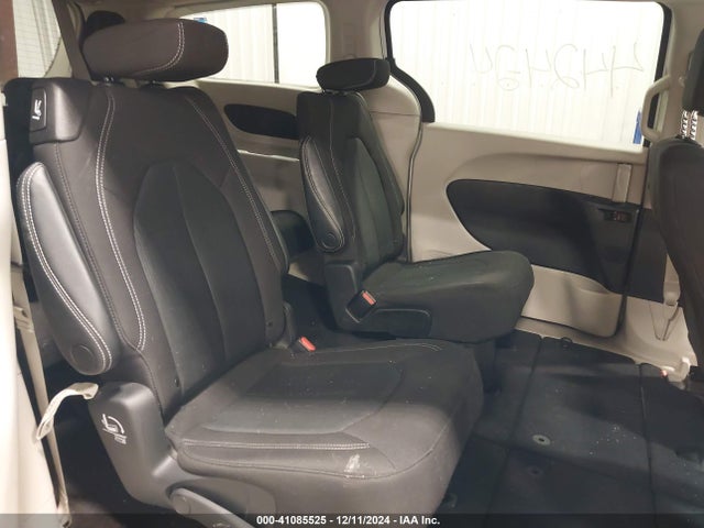 2C4RC1CG3PR533988 Chrysler Voyager Lx