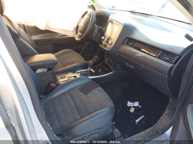 2020 MITSUBISHI OUTLANDER JA4AZ3A38LZ048523 Photo 4