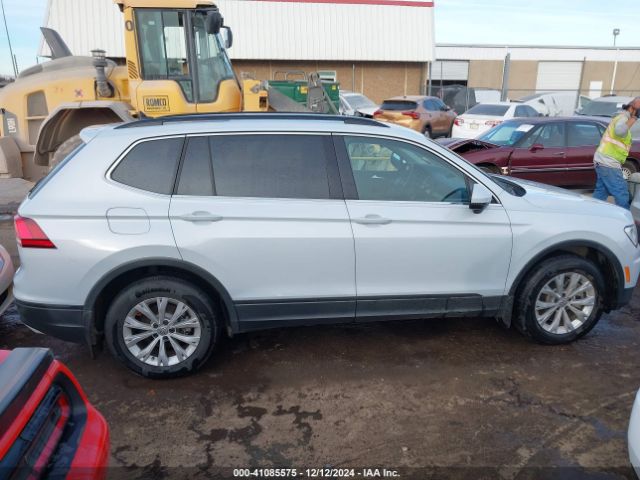3VV3B7AX5KM047893 Volkswagen Tiguan 2.0t Se/2.0t Sel/2.0t Sel R-line/2.0t Sel R-line Black