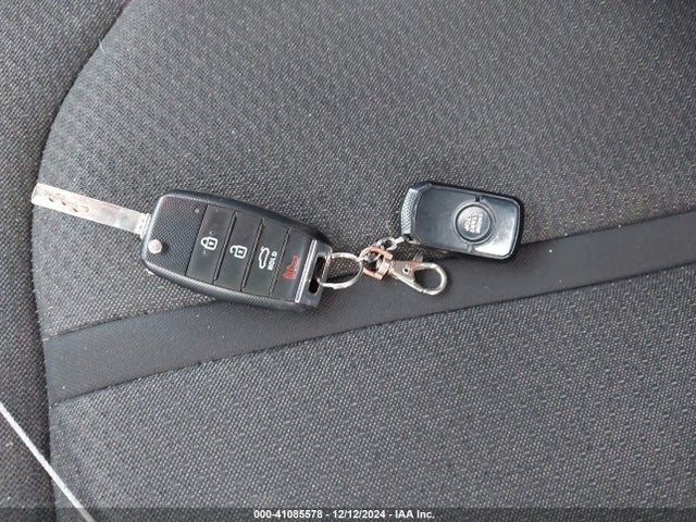 KIA Optima Lx 2018 5XXGT4L37JG191662 Image 11
