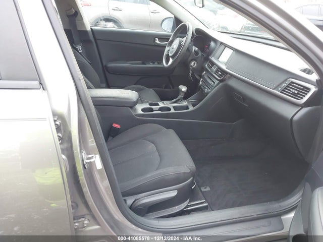 KIA Optima Lx 2018 5XXGT4L37JG191662 Image 5