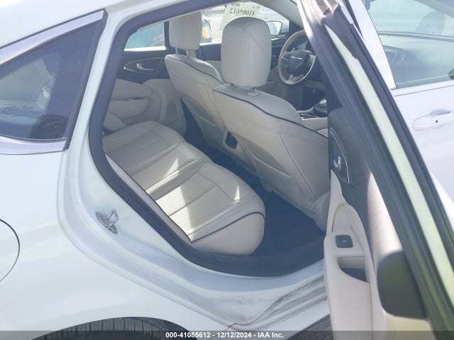 1C3CCCCG4FN646351 Chrysler 200 C