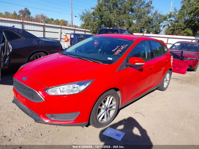 Ford FOCUS SE 2016 1FADP3K28GL283095 Image 2
