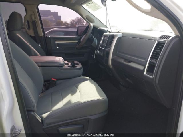 1C6RR7GT5HS658491 RAM 1500 Slt  4x4 6'4 Box