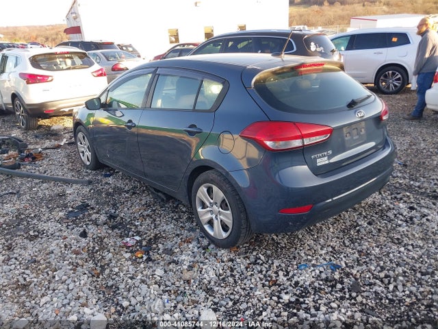 KIA FORTE LX 2016 KNAFK5A83G5606988 Image 3