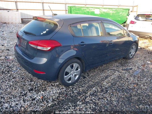 KIA FORTE LX 2016 KNAFK5A83G5606988 Image 4