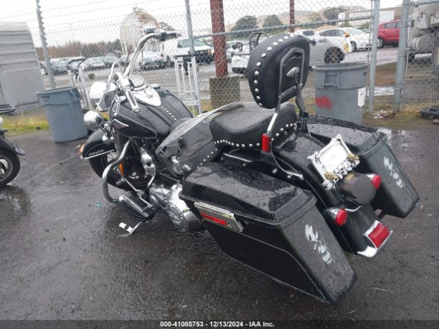 2015 HARLEY-DAVIDSON FLSTC 1HD1BWV36FB028420 Photo 2