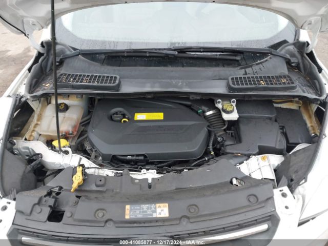 1FMCU9GX8GUA92661 Ford ESCAPE SE