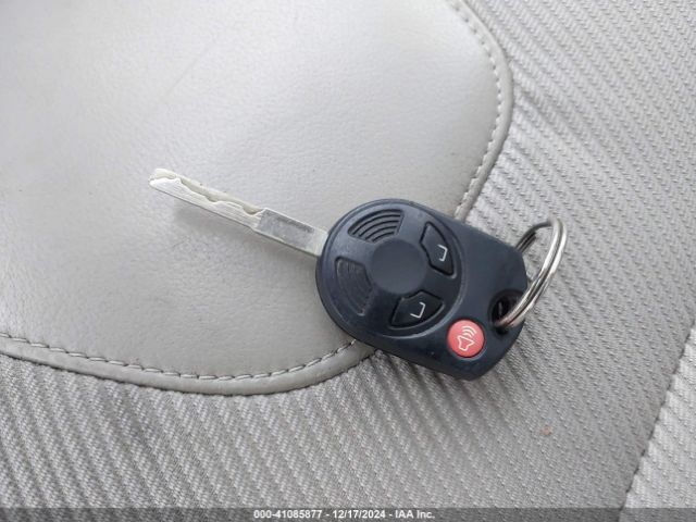 1FMCU9GX8GUA92661 Ford ESCAPE SE