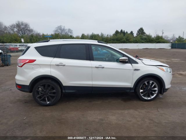 1FMCU9GX8GUA92661 Ford ESCAPE SE