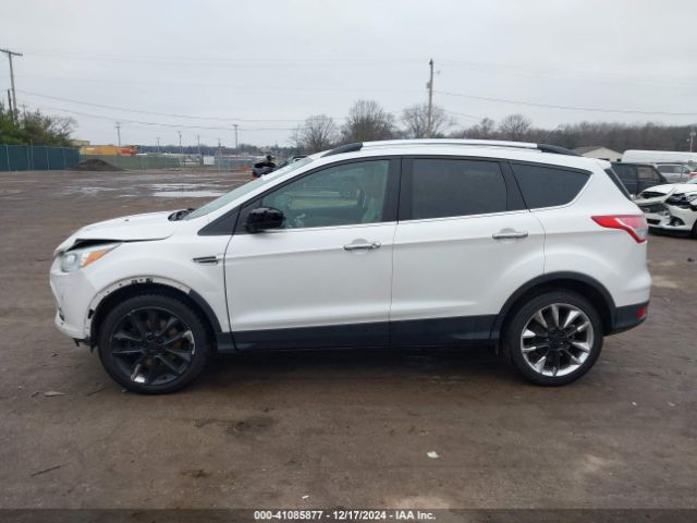 1FMCU9GX8GUA92661 Ford ESCAPE SE