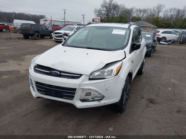 1FMCU9GX8GUA92661 Ford ESCAPE SE