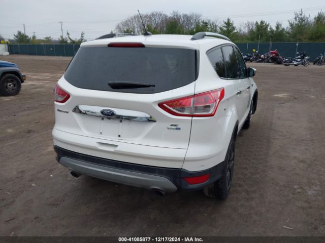 1FMCU9GX8GUA92661 Ford ESCAPE SE