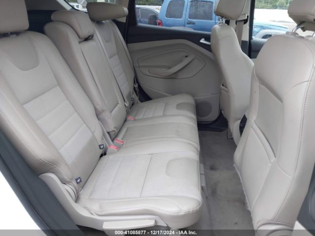 1FMCU9GX8GUA92661 Ford ESCAPE SE