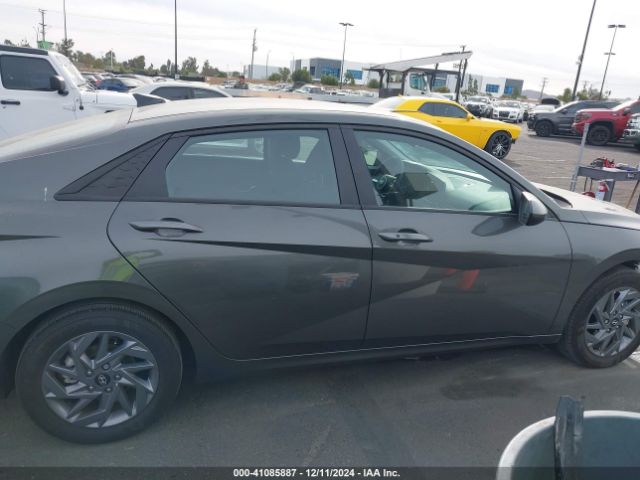KMHLM4DG4RU761180 Hyundai ELANTRA SEL