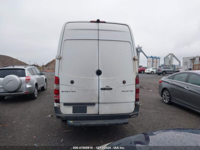 WD3PE8DD9GP302961 Mercedes-Benz Sprinter 2500 High  Roof/high Roof