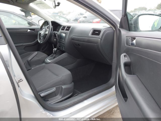 3VW2K7AJ7EM217307 Volkswagen Jetta 2.0l S