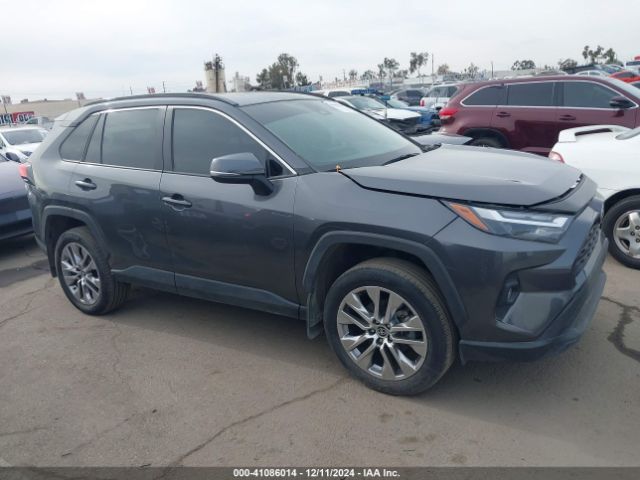 2T3C1RFV4NC192111 Toyota Rav4 Xle Premium