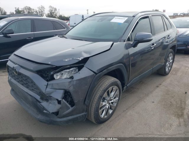2T3C1RFV4NC192111 Toyota Rav4 Xle Premium