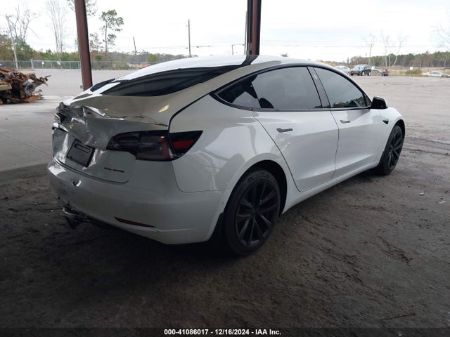 2022 TESLA MODEL 3 5YJ3E1EB7NF114939 Photo 3