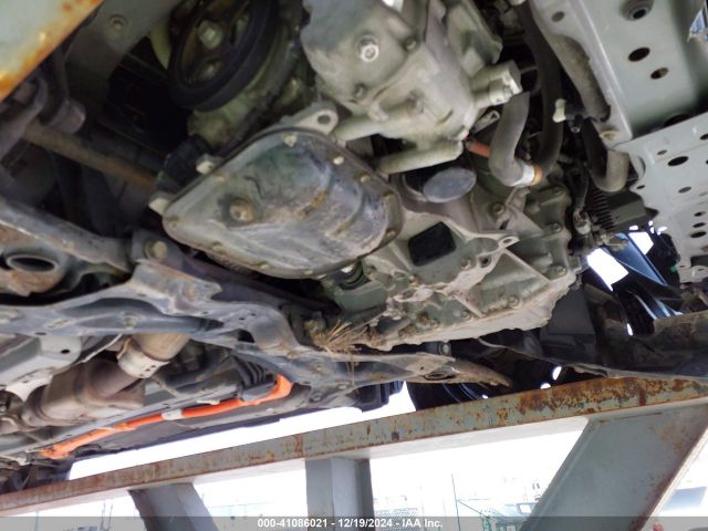 JTDKDTB39F1105239 Toyota Prius C Two
