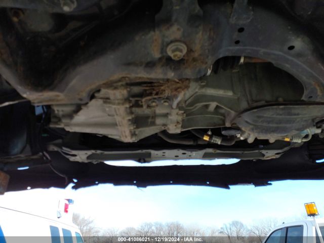 JTDKDTB39F1105239 Toyota Prius C Two