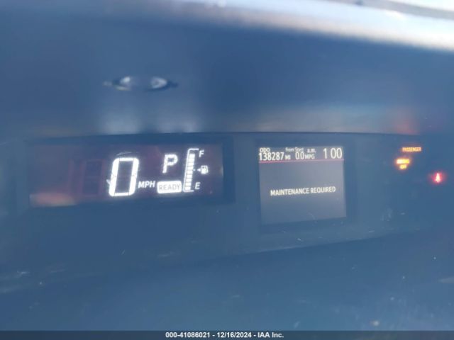 JTDKDTB39F1105239 Toyota Prius C Two