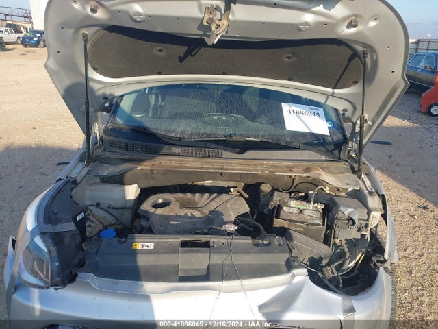 KIA Soul 2016 KNDJN2A27G7824371 Image 10