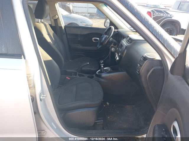 KIA Soul 2016 KNDJN2A27G7824371 Image 5