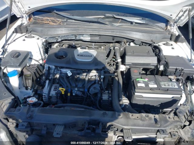 5XXGT4L18HG142138 KIA Optima Lx Turbo
