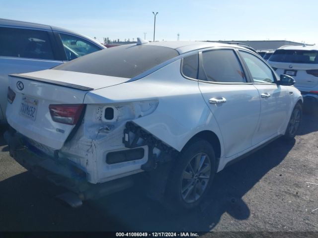 5XXGT4L18HG142138 KIA Optima Lx Turbo