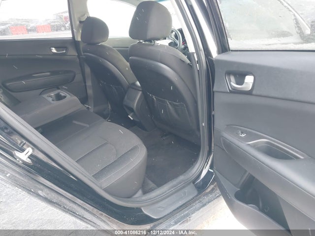 5XXGT4L30JG253354 KIA Optima Lx