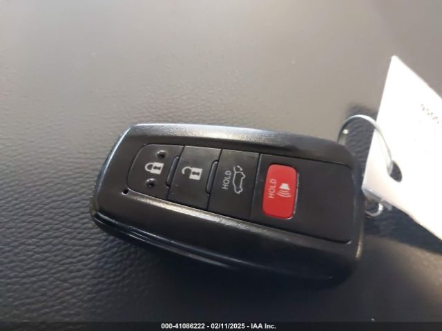 4T3RWRFV5NU064972 Toyota Rav4 Hybrid Xle