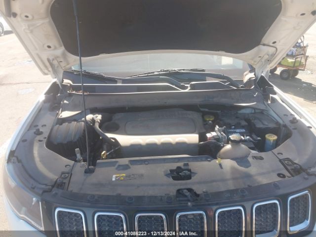3C4NJCBB4JT293148 Jeep Compass Latitude Fwd