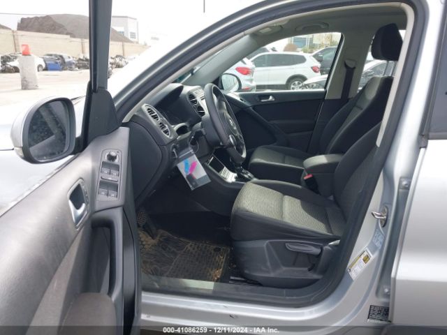 WVGAV7AX4HK047084 Volkswagen Tiguan 2.0t/2.0t S